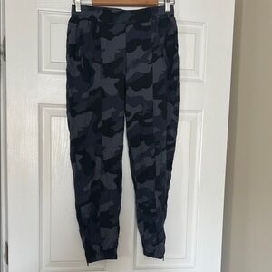 Old Navy Active StretchTech Pants